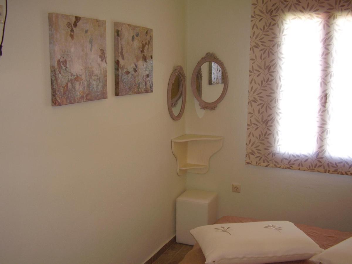 Sunset Suites Lefokastro Chambre photo
